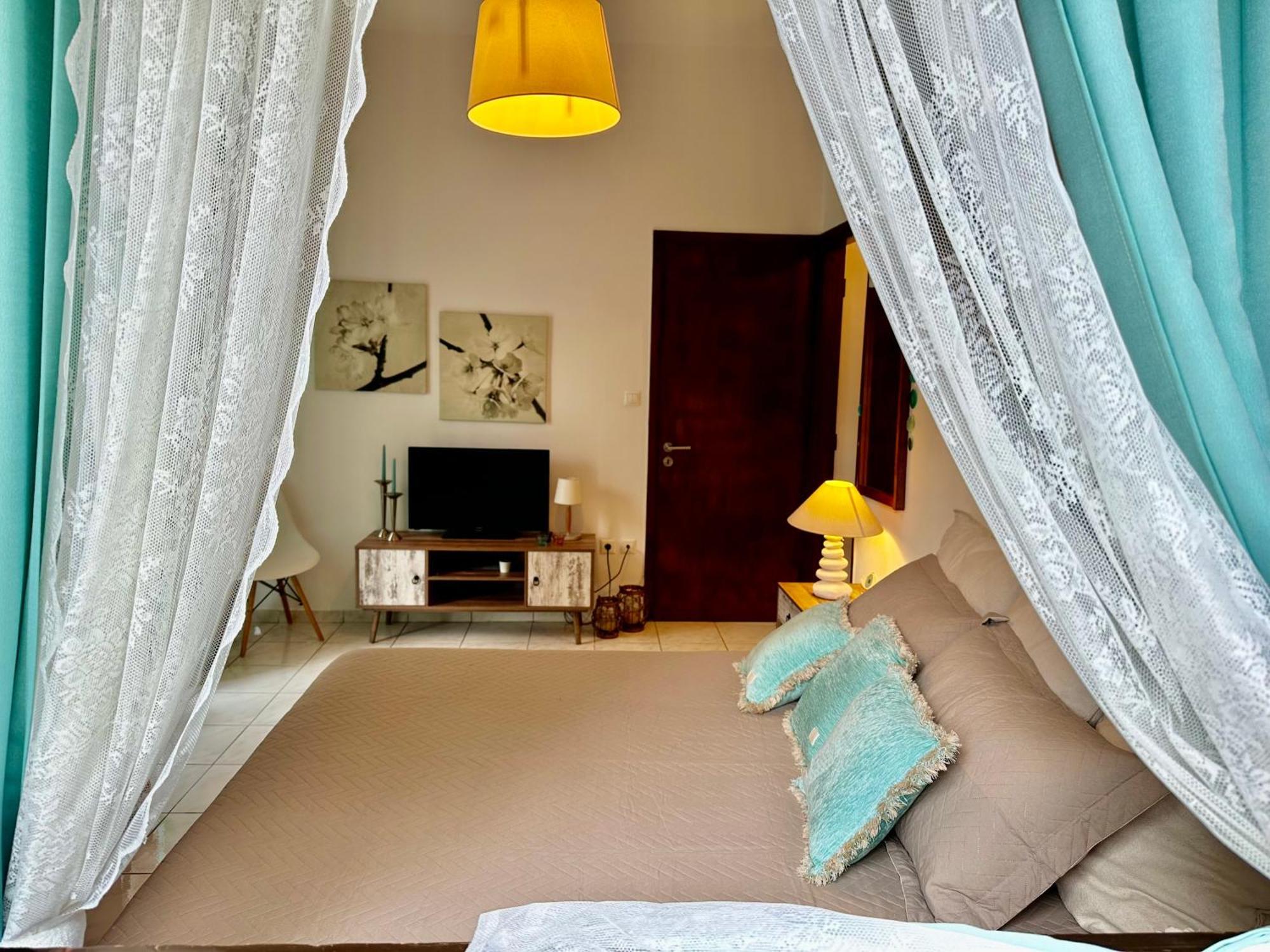 Apartmán Eratous Seaside House Varnavas Exteriér fotografie